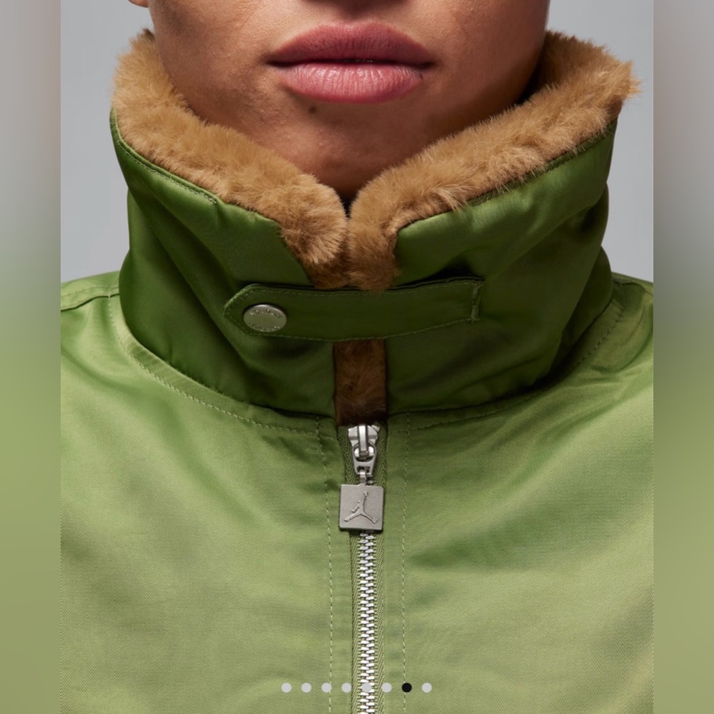 GORGEOUS JORDAN RENEGADE WOMEN’S JACKET !!! - Picture 2 of 13